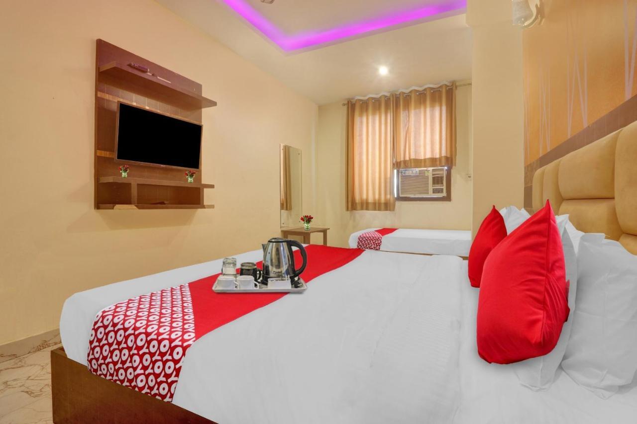 Hotel O Prince Home Stay Near Ambience Mall 뉴델리 외부 사진